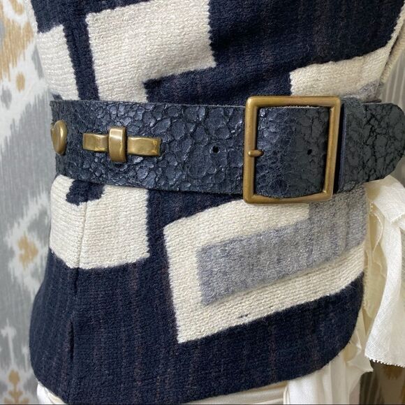 Ralph Lauren Black, Gray & Ivory Southwest Knit Sweater Vest - Picture 11 of 16